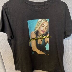Vintage Dua Lipa Graphic Gray Boxy Tee with Short Sleeves size medium